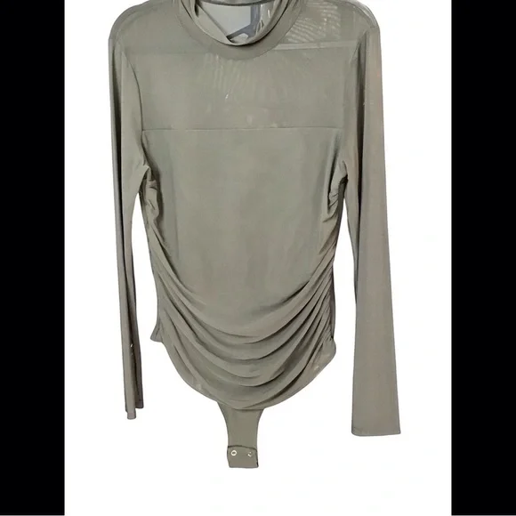 ReoRia Green Fitted Long Sleeve Bodysuit size 2XL NWT - Picture 3 of 7